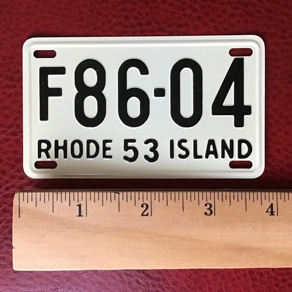 Vintage 1953 License Plate Rhode Island State Bicycle Mini Metal - Picture 6 of 8